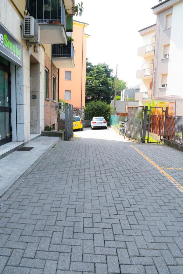 Guest House Simonazzi Ρέτζιο Εμίλια Εξωτερικό φωτογραφία