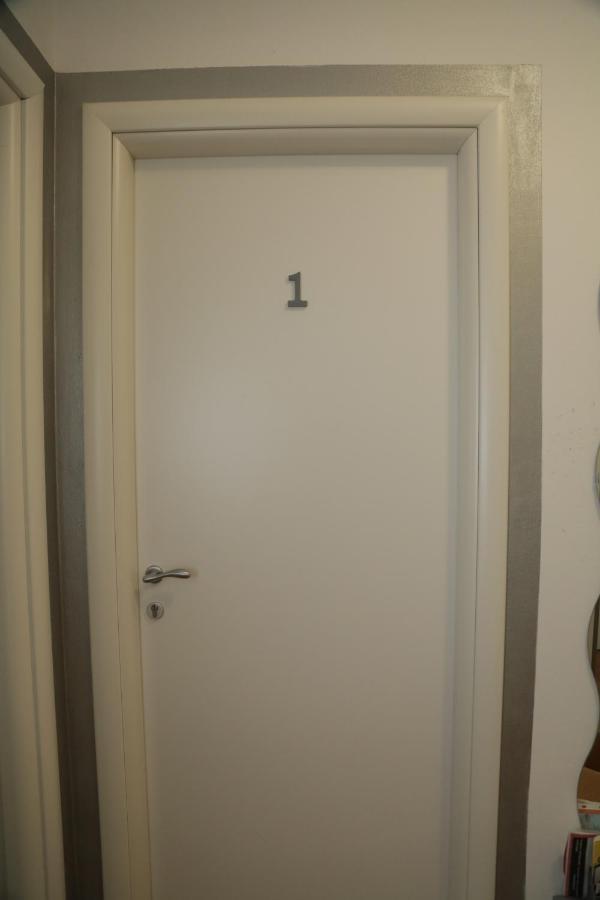 Guest House Simonazzi Ρέτζιο Εμίλια Εξωτερικό φωτογραφία